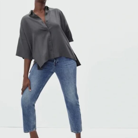 .. Everlane The Drapey Square Shirt, Slate Grey (XXS) - Picture 6 of 11